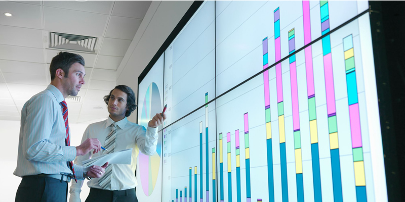 نرم افزار SPSS یکی از معروفترین نرم افزارهای کاربردی در تحلیل آماری