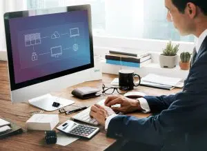 وب هوک چیست و چگونه از آن در سامانه ایپُل استفاده کنیم؟